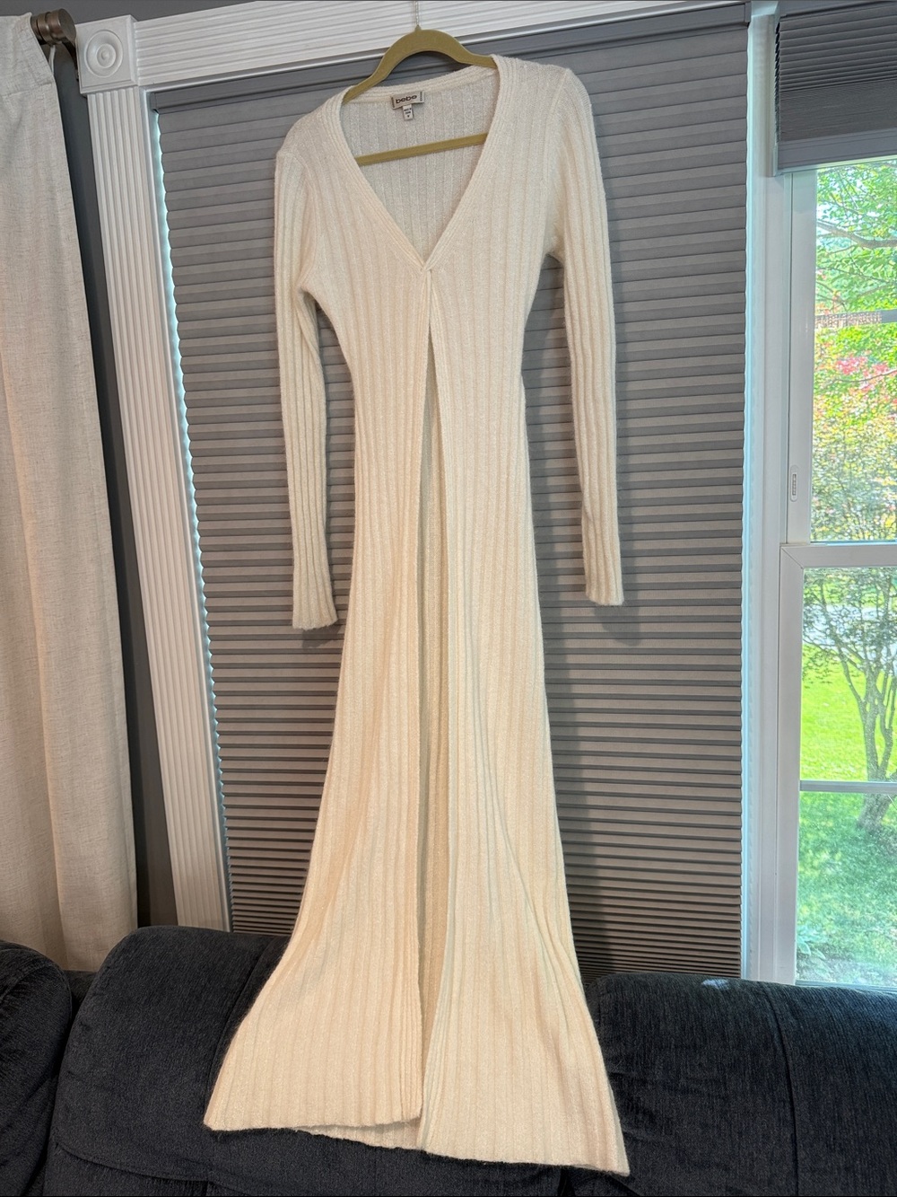 New bebe Cream Ribbed Maxi sweater with V-Neck